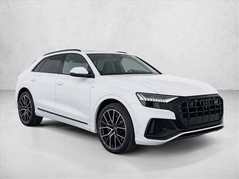 Used 2023 Audi Q8 Prestige AWD/4WD image 3