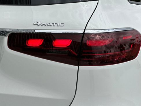 New 2026 Mercedes-Benz GLS 580 4MATIC image 25