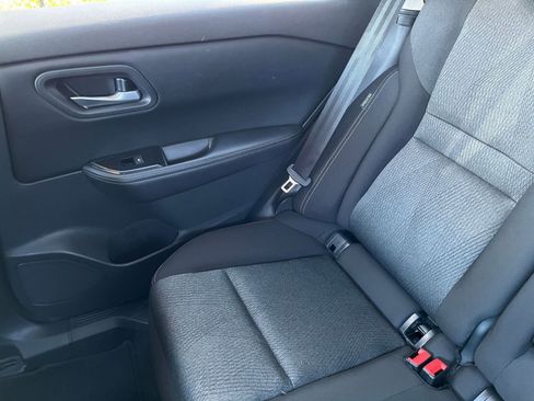 Used 2025 Nissan Rogue SV image 41