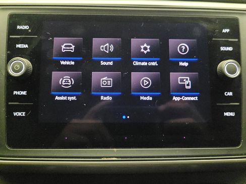 Used 2021 Volkswagen Atlas SE w/ Towing Package FWD image 25