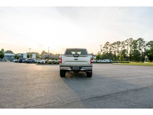 Used 2018 Ford F150 XLT w/ Equipment Group 302A Luxury AWD/4WD image 6