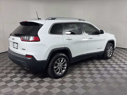 Used 2019 Jeep Cherokee Latitude Plus w/ Comfort/Convenience Group image 4