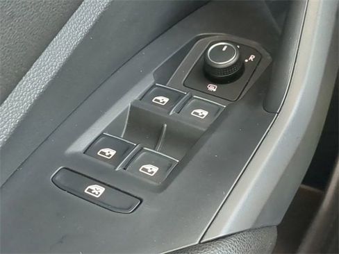 Used 2021 Volkswagen Jetta S image 25