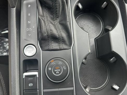 Used 2019 Volkswagen Atlas SE w/ Towing Package AWD/4WD image 36