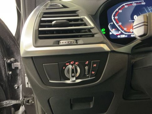 Certified 2022 BMW X4 xDrive30i w/ Premium Package 2 image 19