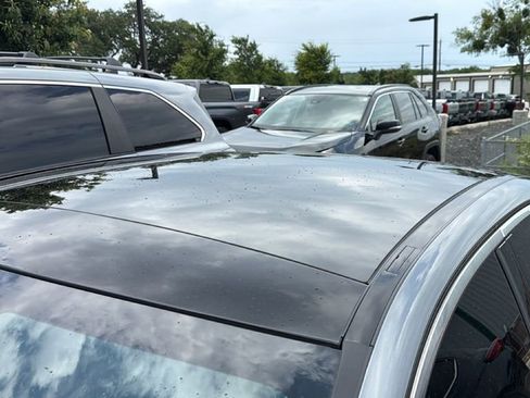 Used 2024 Mercedes-Benz C 300 Sedan image 10