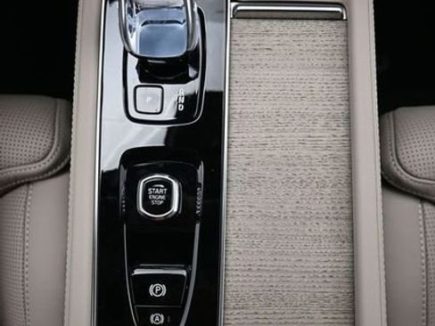 New 2026 Volvo XC90 B6 Ultra w/ Protection Package image 10