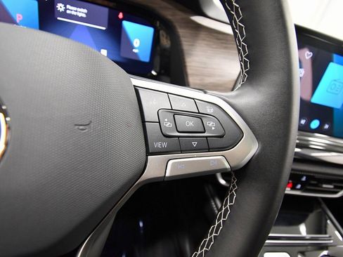 Used 2025 Volkswagen Atlas SEL image 22