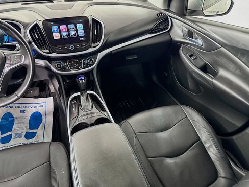 Used 2017 Chevrolet Volt LT w/ Comfort Package FWD image 29