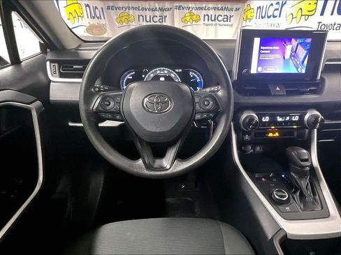 Certified 2025 Toyota RAV4 LE AWD/4WD image 17