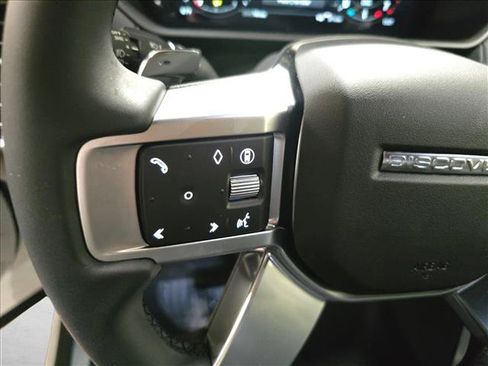 New 2026 Land Rover Discovery S AWD/4WD image 17