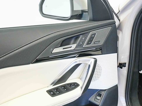 New 2026 BMW X2 xDrive28i w/ Technology Package image 25