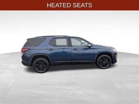 Used 2022 Chevrolet Traverse LT w/ Midnight/Sport Edition image 8