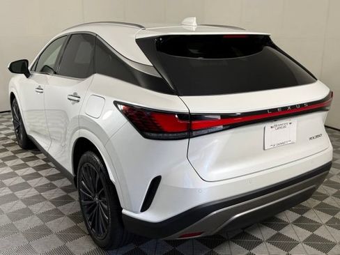 Used 2025 Lexus RX 350 Premium w/ Convenience Package FWD image 4