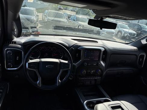 Used 2022 Chevrolet Silverado 1500 LT Trail Boss w/ LT Trail Boss Premium Package AWD/4WD image 11