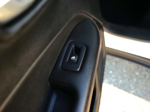 Used 2018 Jeep Compass Limited w/ Navigation Group image 34