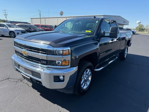 Used 2015 Chevrolet Silverado 2500 LT w/ LT Convenience Package image 1