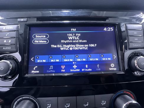 Used 2022 Nissan Rogue Sport S image 25