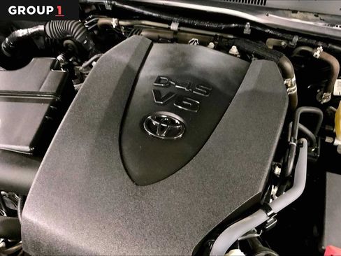 Certified 2023 Toyota Tacoma SR5 AWD/4WD image 33