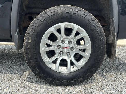 Used 2015 GMC Sierra 1500 SLE w/ SLE Value Package AWD/4WD image 2