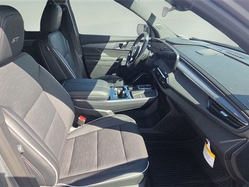 New 2026 Buick Enclave Sport Touring w/ Power Package image 17