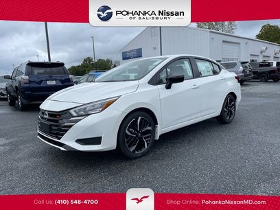 New 2025 Nissan Versa SR w/ Trunk Package