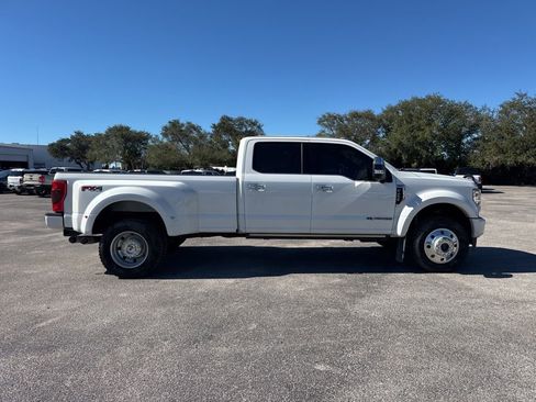 Certified 2020 Ford F450 Platinum w/ FX4 Off-Road Package image 8