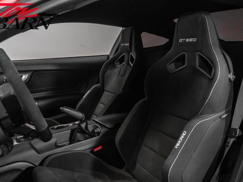 Used 2016 Ford Mustang Shelby GT350 w/ Track Package image 23