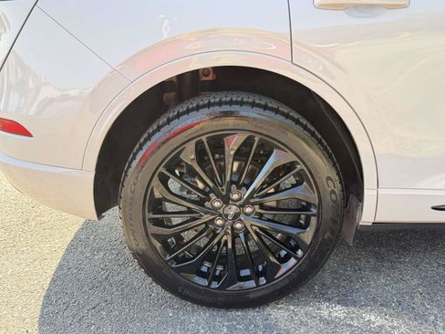 Used 2024 Lincoln Corsair AWD w/ Equipment Group 101A image 34
