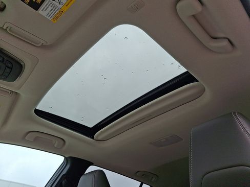 Certified 2022 Toyota Corolla Cross XLE w/ Convenience Package image 14