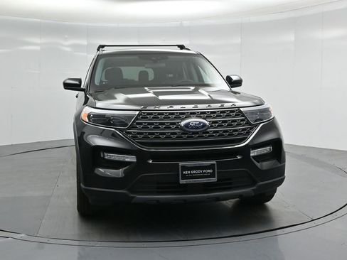 Certified 2023 Ford Explorer XLT w/ Equipment Group 202A image 60
