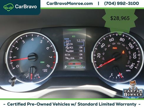 Used 2021 Toyota RAV4 XLE Premium FWD image 28