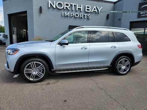 Used 2024 Mercedes-Benz GLS 450 4MATIC image 4
