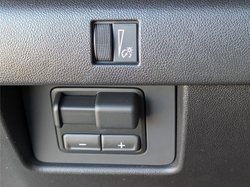 New 2026 Chevrolet Colorado LT image 15