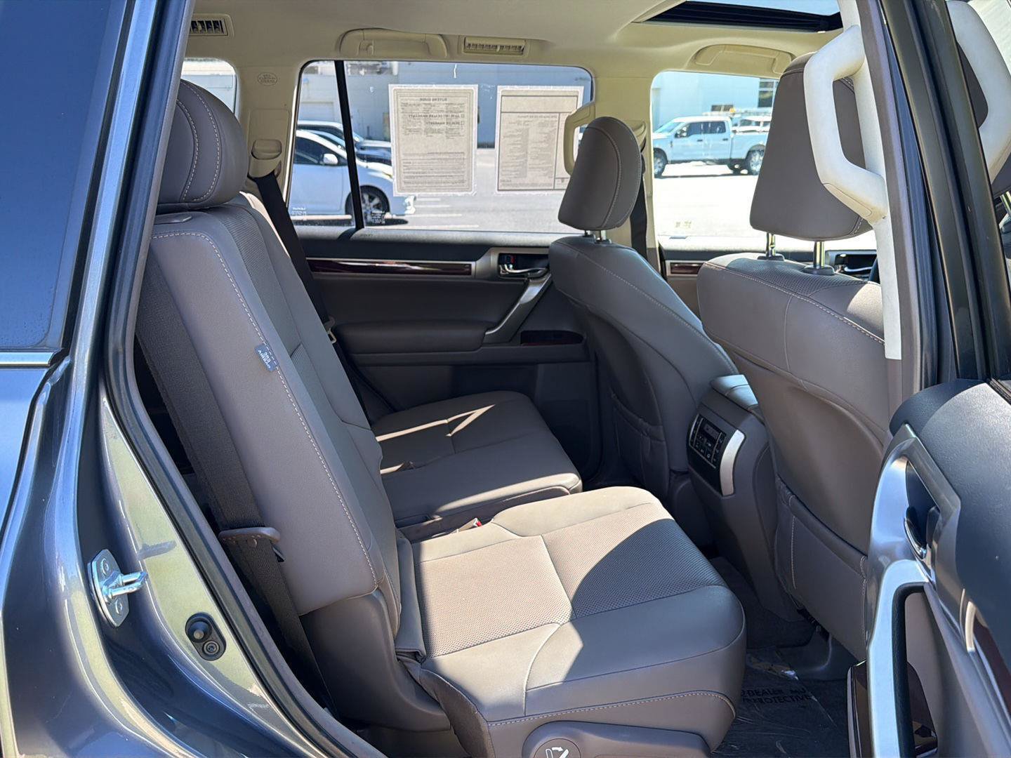 Used 2019 Lexus GX 460 Premium AWD/4WD image 14