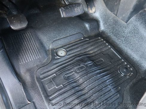 Used 2020 Ford F250 XL w/ Power Equipment Group RWD image 12