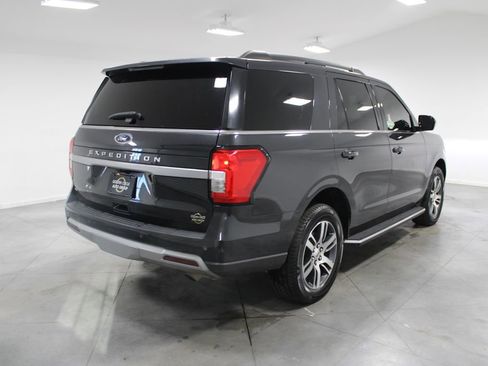 Used 2023 Ford Expedition XLT image 9