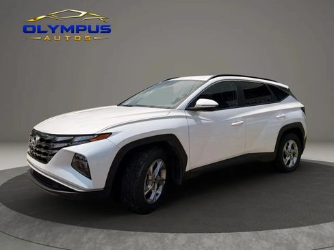 Used 2022 Hyundai Tucson SEL w/ Cargo Package FWD image 2