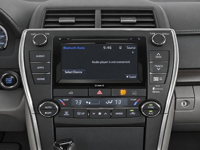 Used 2016 Toyota Camry XLE w/ Moonroof Package FWD image 11