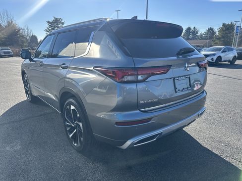 Used 2024 Mitsubishi Outlander SEL image 4