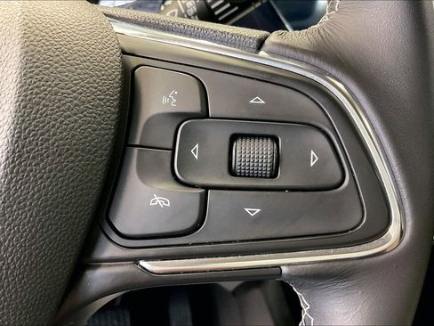 Used 2021 Buick Encore GX Preferred w/ Sport Touring Package FWD image 14