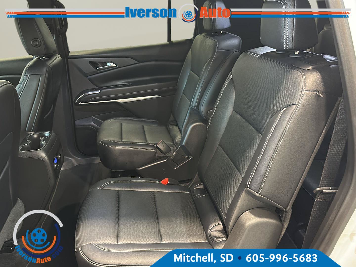 Used 2026 Chevrolet Traverse LT AWD/4WD image 28