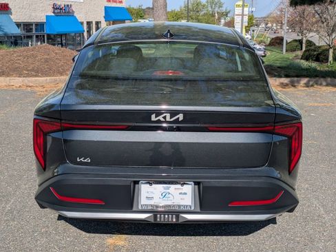 Used 2025 Kia K4 LXS image 5