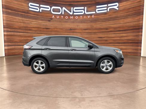 Used 2017 Ford Edge SE image 8