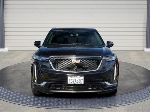 Used 2020 Cadillac XT6 Premium Luxury FWD image 2