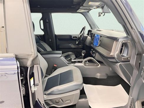 Used 2021 Ford Bronco Outer Banks w/ Sasquatch Package image 11