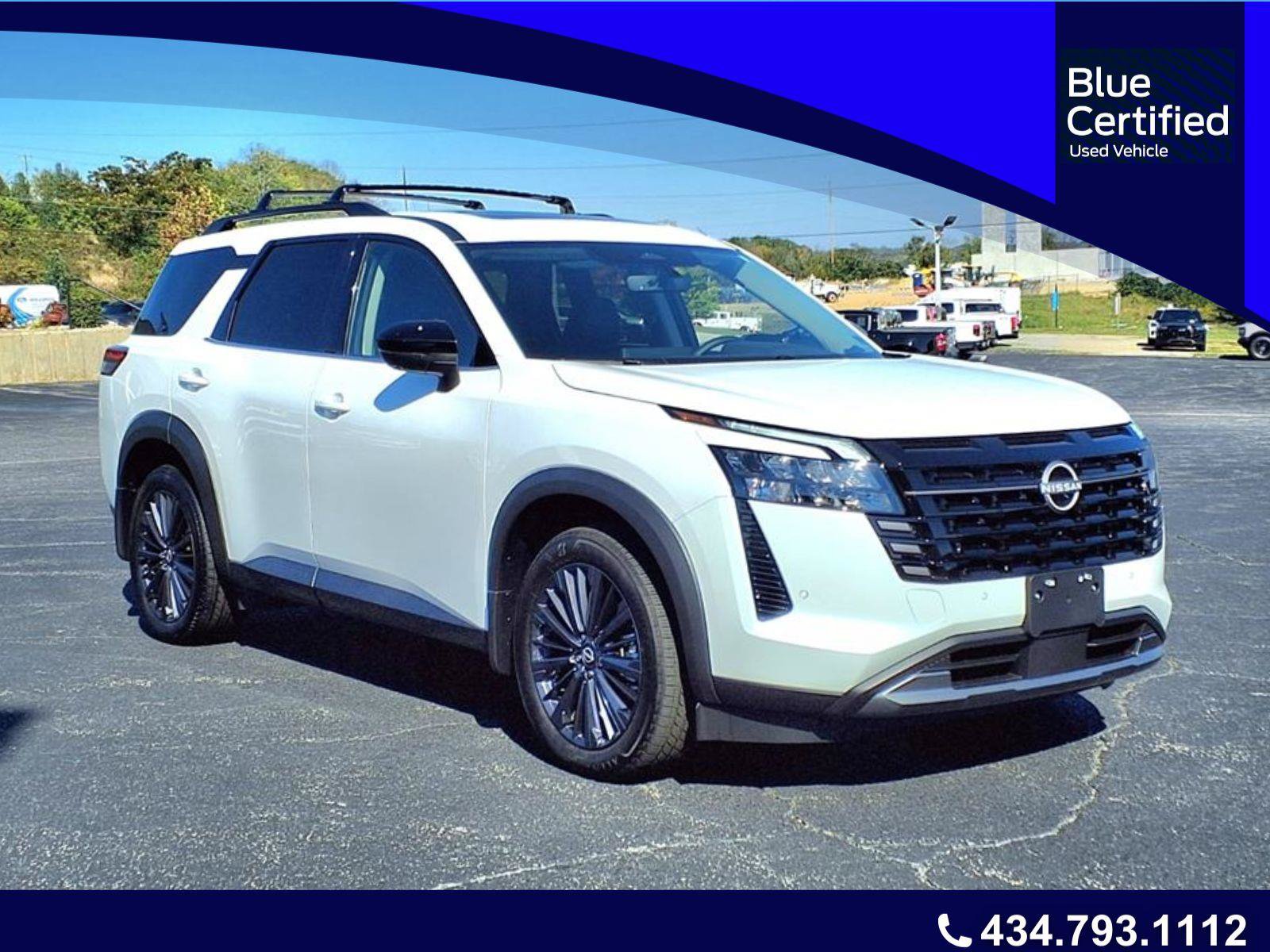 Used 2026 Nissan Pathfinder SL w/ SL Premium Package AWD/4WD image 1
