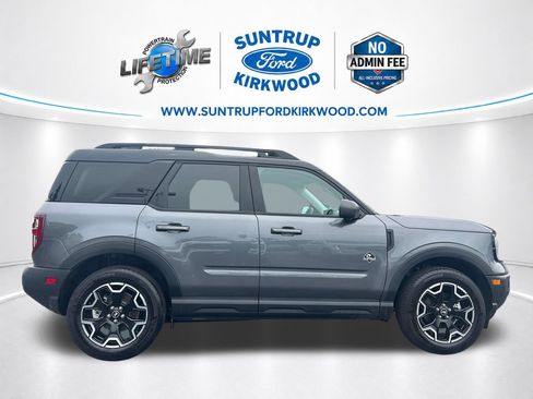 Used 2025 Ford Bronco Sport Outer Banks w/ Outer Banks Tech Package+ AWD/4WD image 8