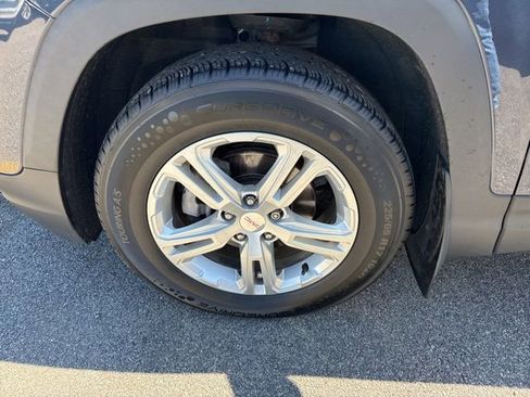 Used 2019 GMC Terrain SLE w/ Driver Convenience Package AWD/4WD image 6