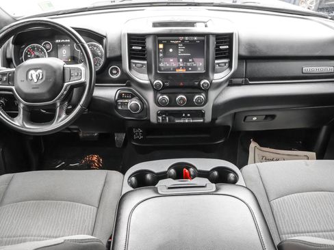 Used 2024 RAM 2500 Big Horn AWD/4WD image 39